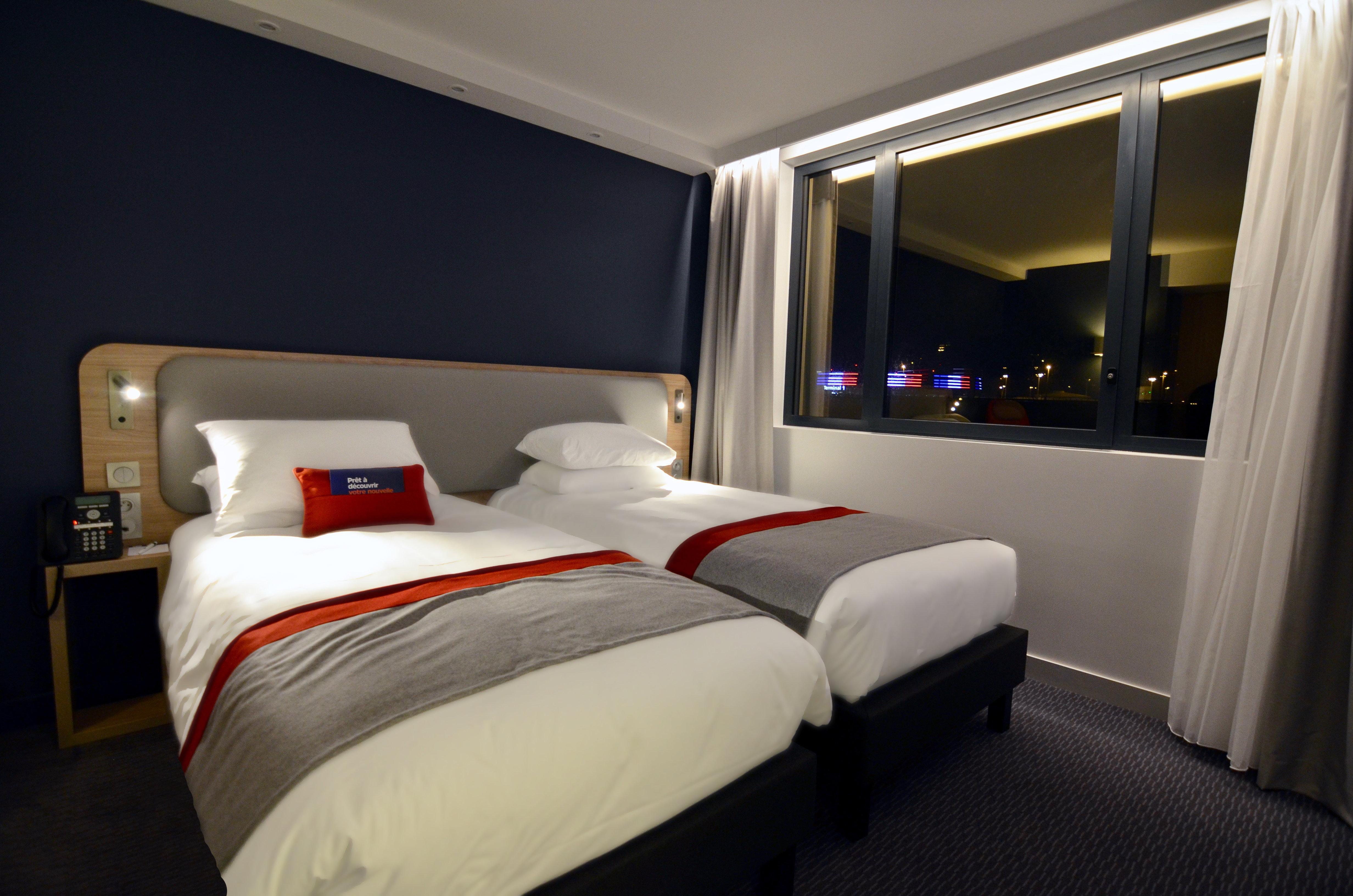 Express - Paris - Cdg Airport By Ihg 3*